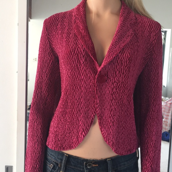Pretty Raspberry Textured Soft Cropped Jacket - Picture 2 of 5